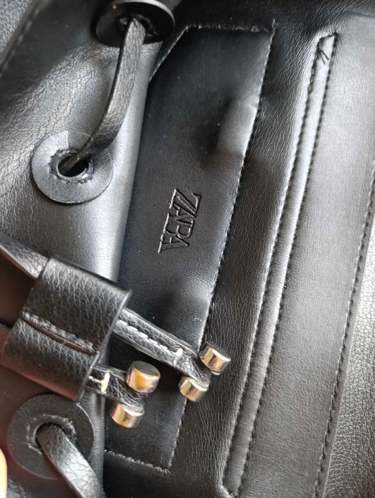 Zara plecak damski elegancki z klipsem ta na sznurkach,czarny