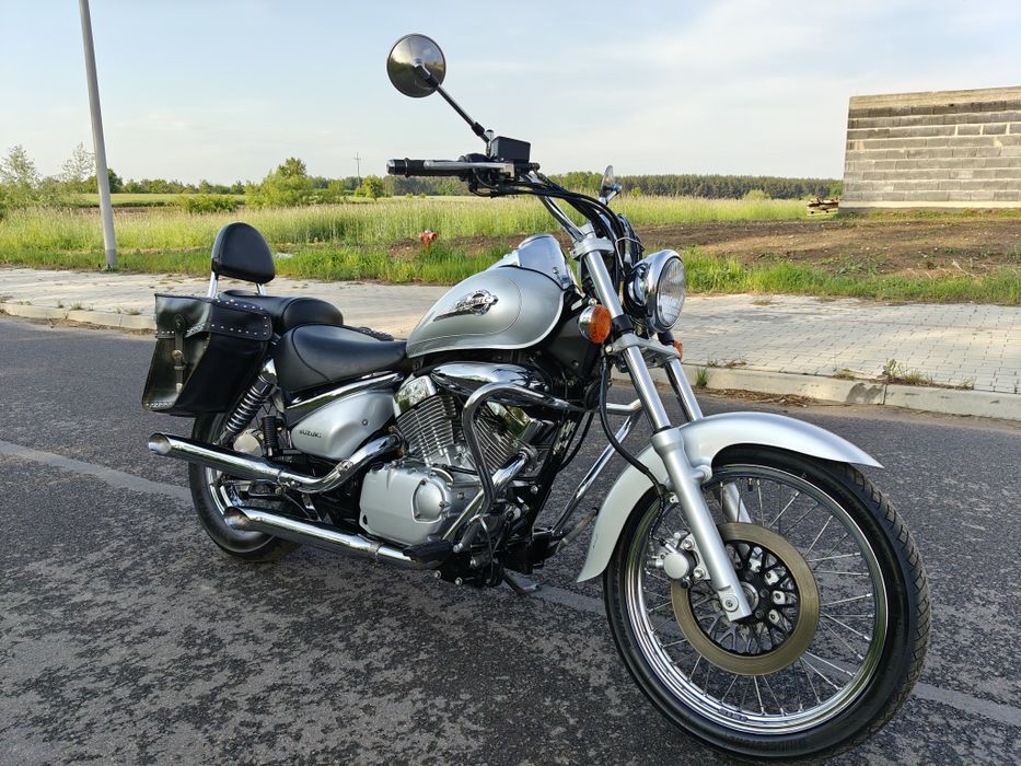 Suzuki VL 125 Intruder piękny stan Niemcy oryginał doposażony