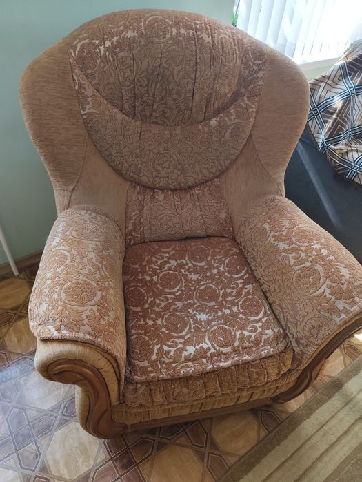 Крісло м' яке - 2 шт .