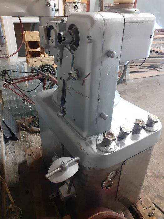 nadziewarka tłokowa Handtmann hydrauliczna. 60 L