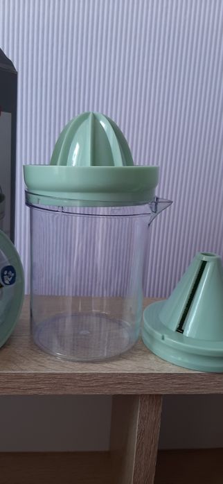 Соковитискач для цитрусових НОВИЙ