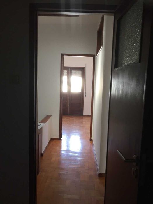 Moradia T2 na Areosa, Rio Tinto para arrendar