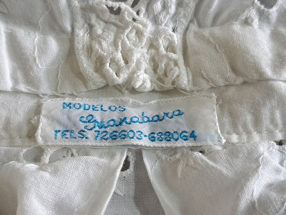 Avental antigo, Bordado inglês