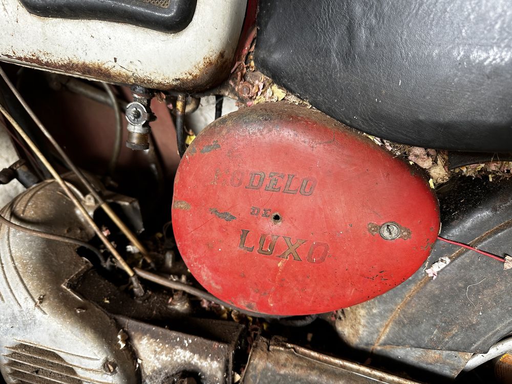 Modelo de Luxo - Zundapp EFS 120M Original Ano 1967 (para restauro)