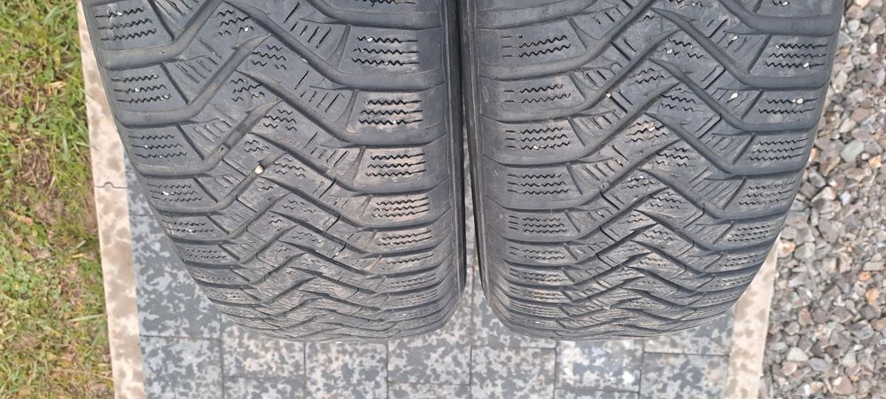 Opony Zimowe Laufenn 215/70/16