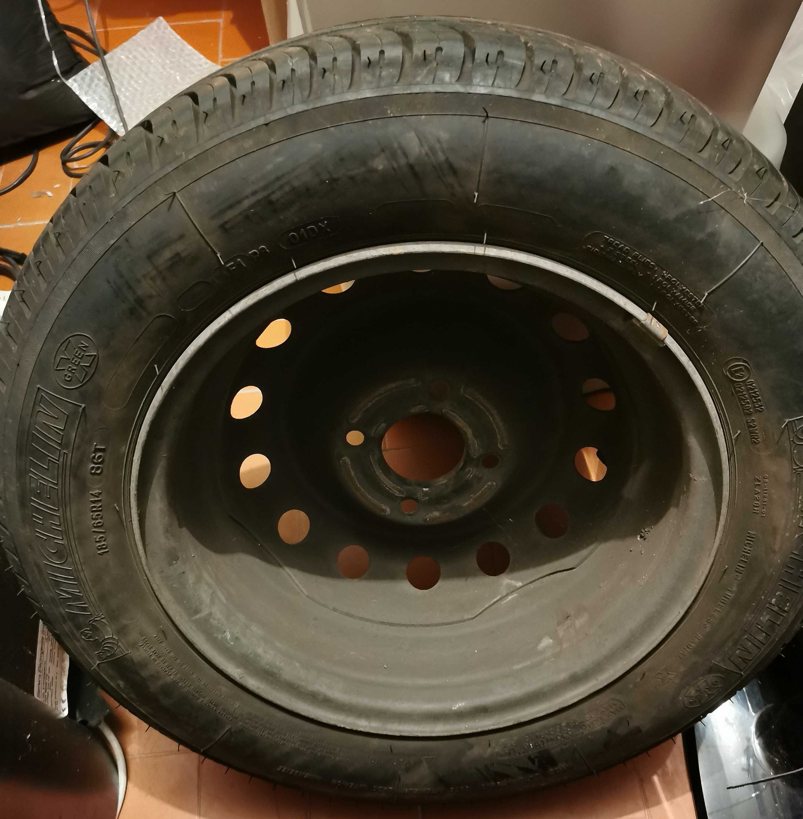 Jantes de Ferro original Citroen Xsara com pneu Michelin