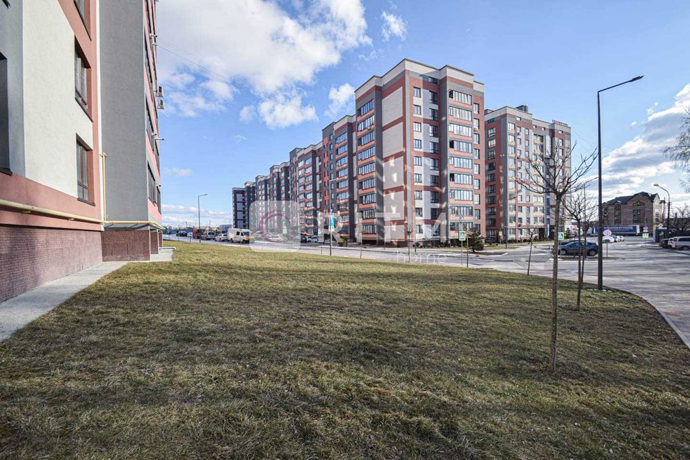 1-к. квартира 44 м2 з кухнею-студією в ЖК Варшавський мікрорайон