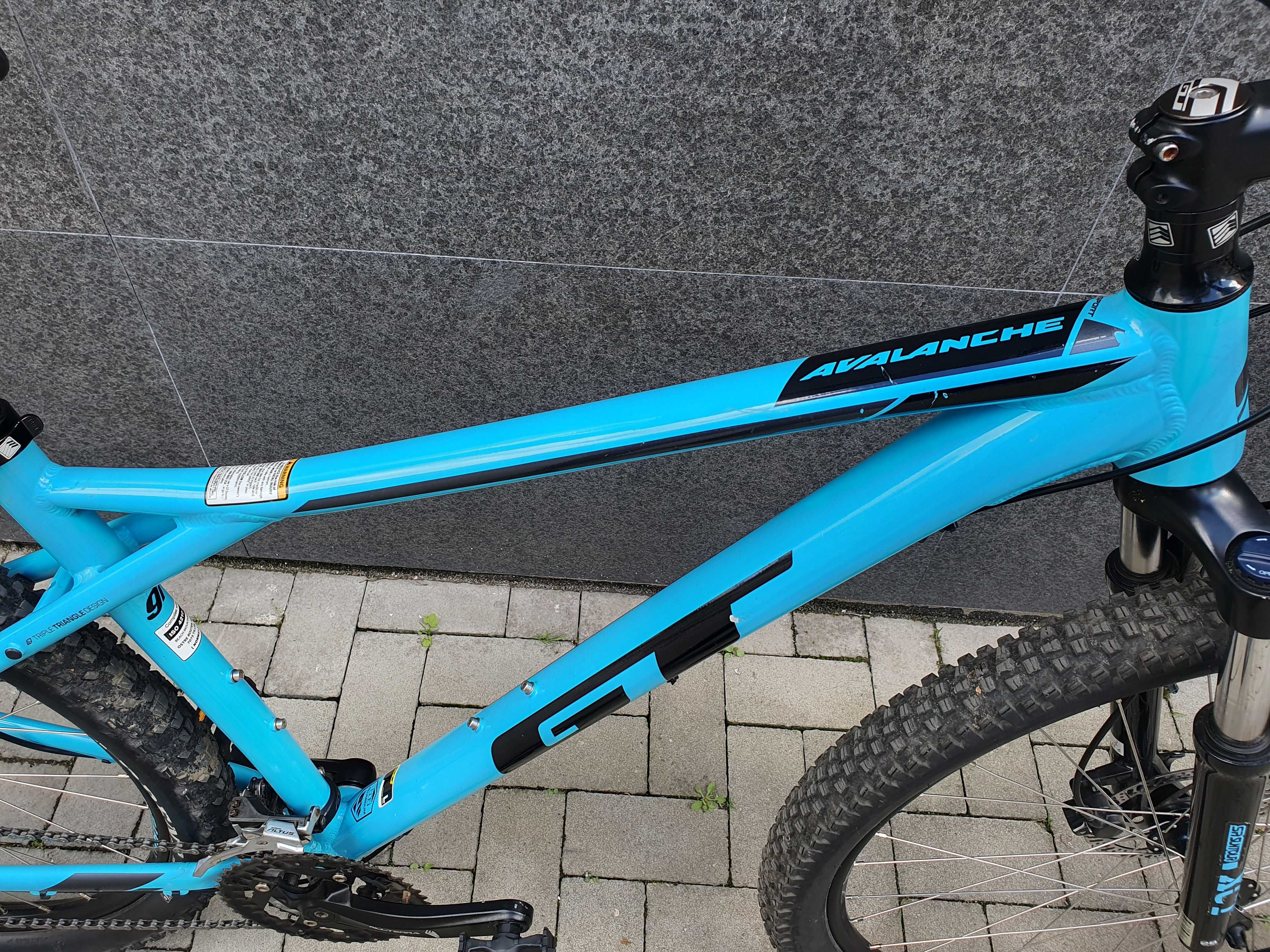 GT AVALANCHE SPORT rozm.L 19" 49cm Koła 29"/ Sklep FUN-SPORT