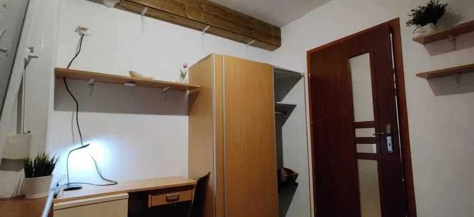 Pokój jednoosobowy koło Renomy w luksusowym apartamentowcu