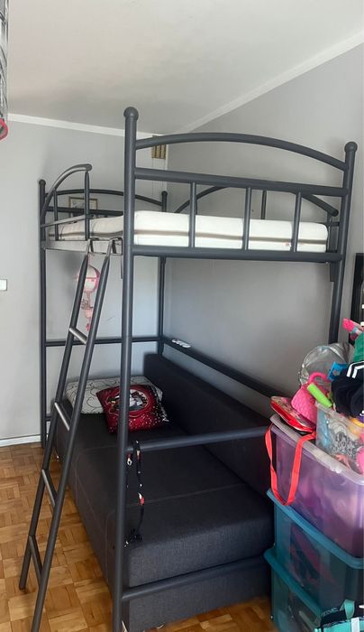 Łóżko pietrowe metalowe .