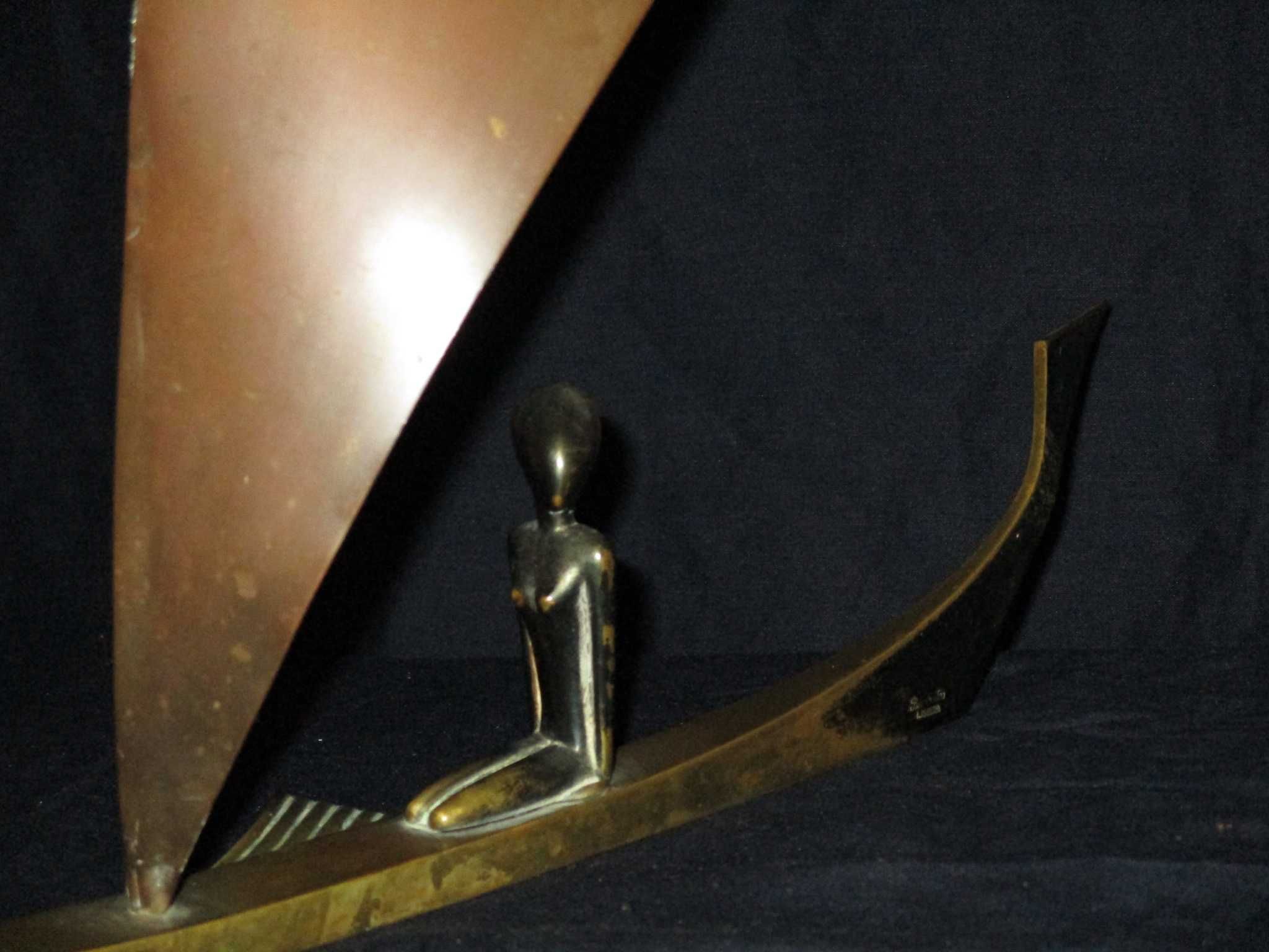 Escultura em bronze Art Déco Barbeitos vintage