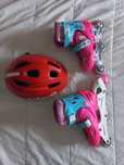 Patins em linha com capacete