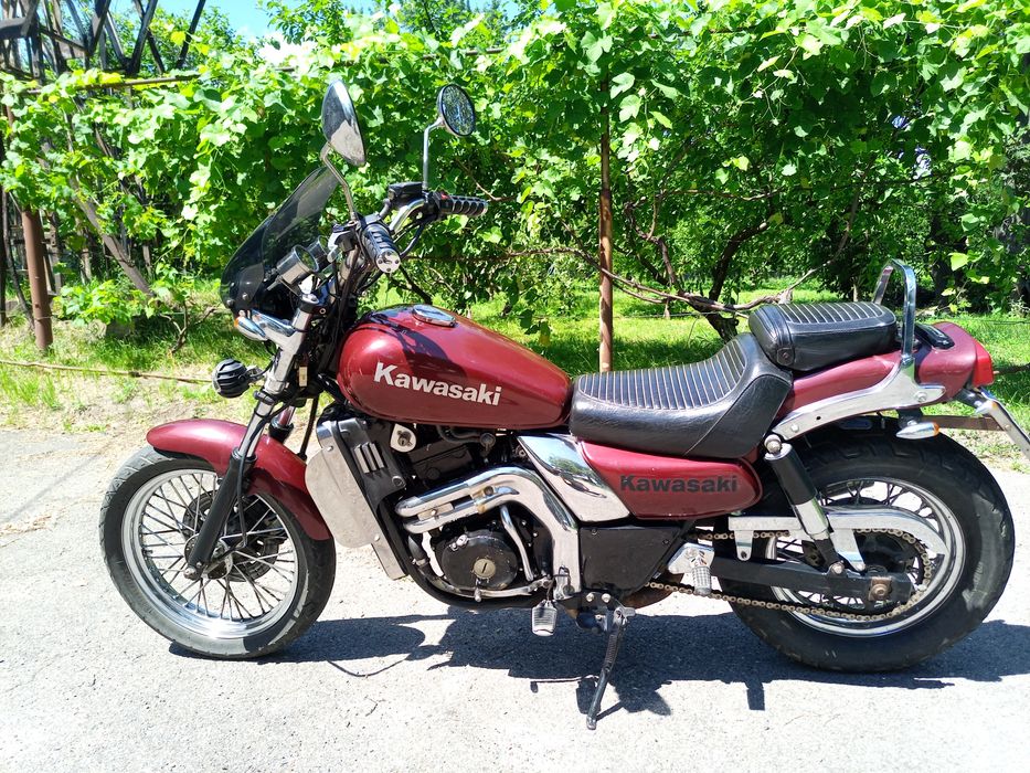 Kawasaki eliminator 250.