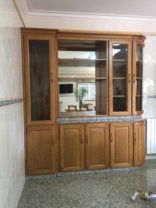 Movel e aparador 2300x520x2150