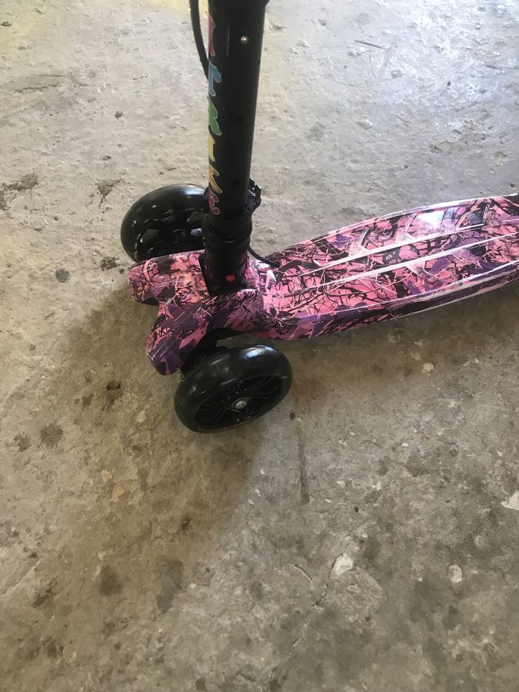 Продам дитячий  самокат iTrike  MAXI