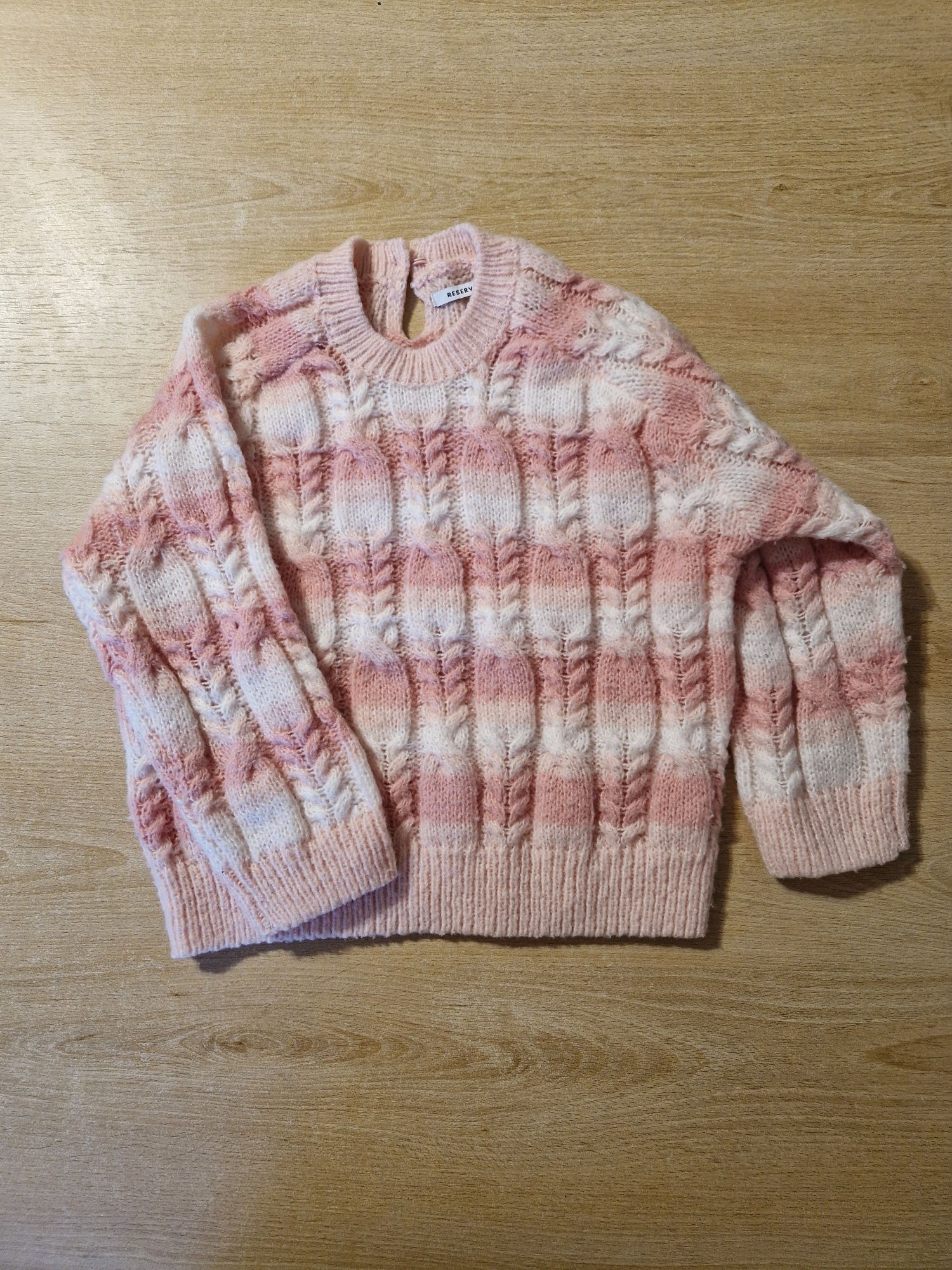 Sweterek Reserved 110