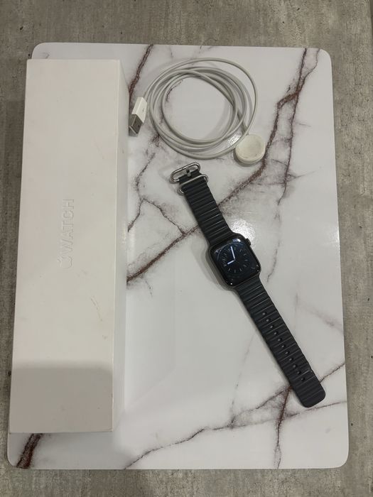 Apple Watch Series 5, 44mm