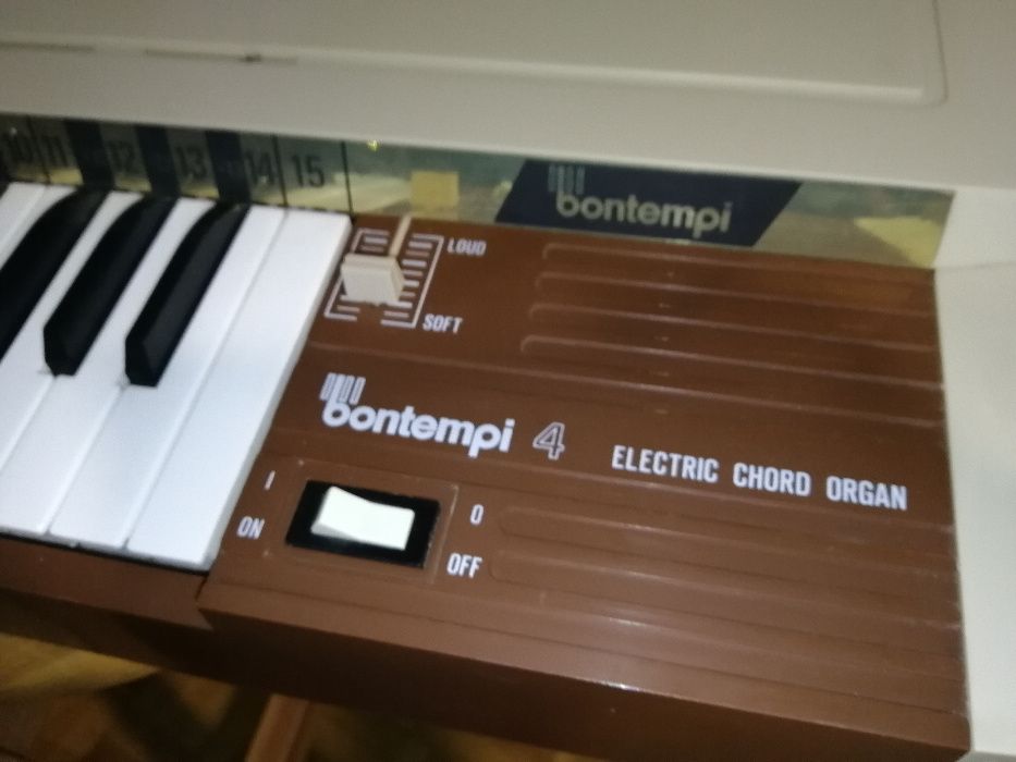 Organy Bontempi B4 , 8 Chord Keyboard Bontempi STARE UNIKATOWE ORGANY