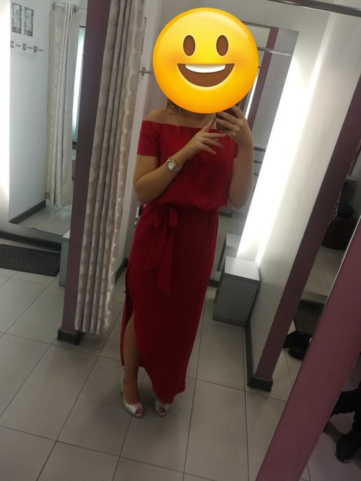 Długa czerwona sukienka