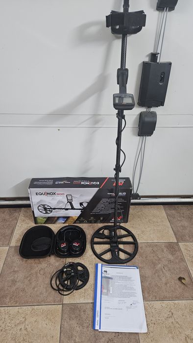 Minelab Equinox 900 - Bogaty zestaw 2 cewki, sluchawki ML85, Detektor,