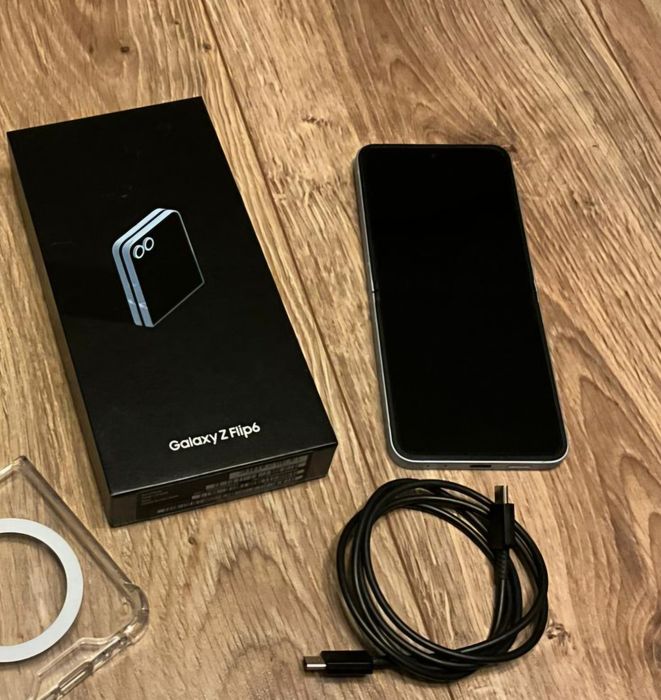 Samsung Z Flip 6 12/512