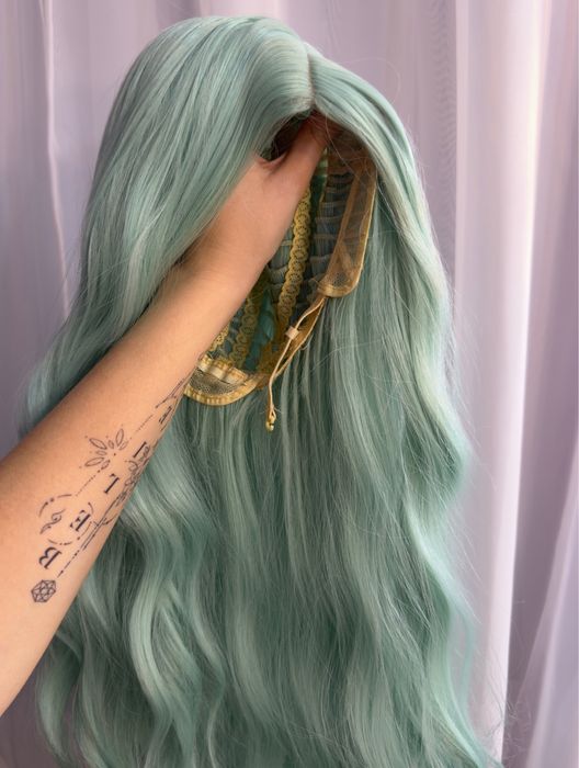 Перука зелена, бірюзова, парик бирюзовый длинный
