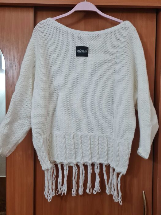 Sweter Minouu nowość! Z frędzlami