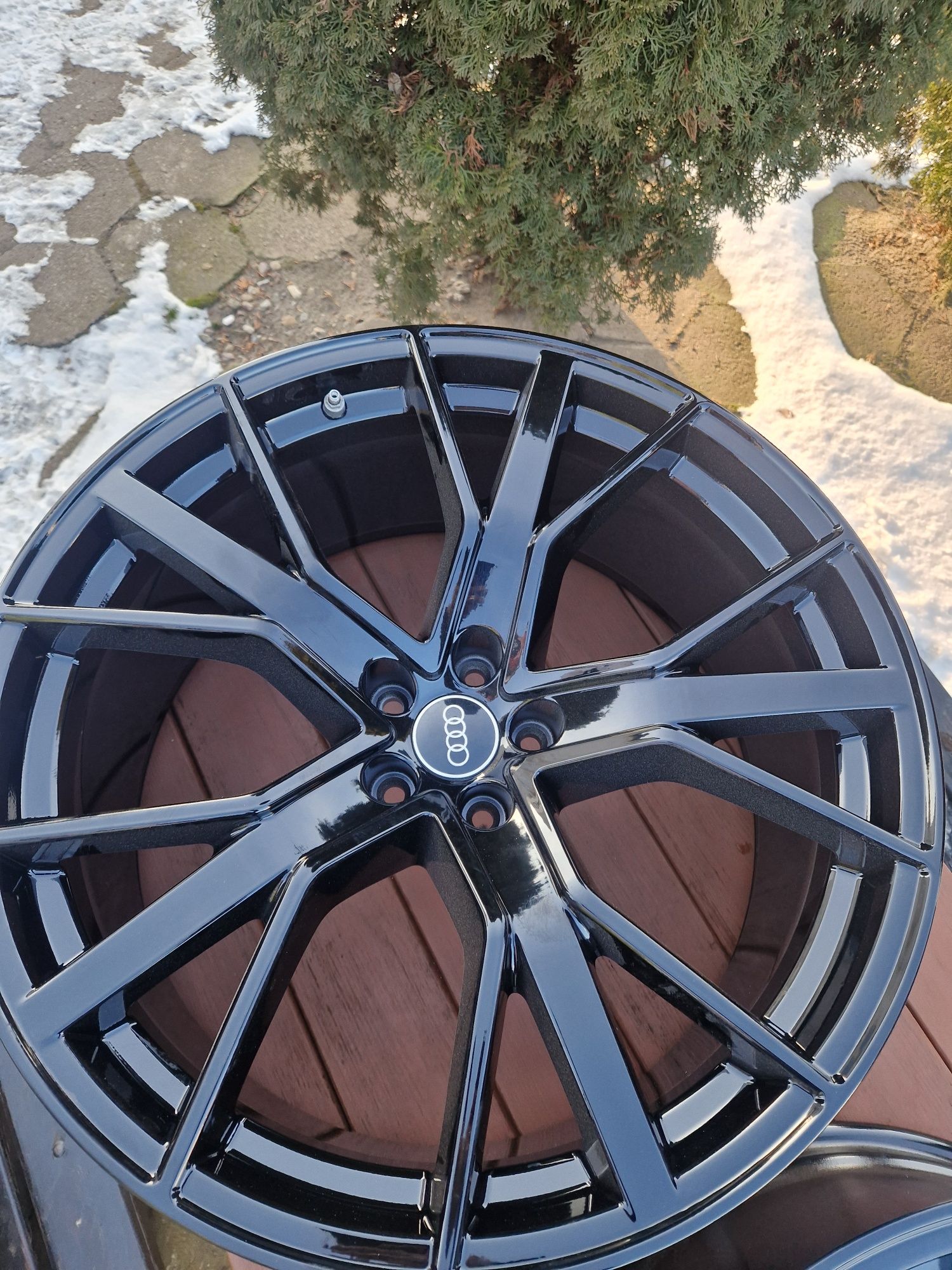 Oryginalne Felgi Audi Q8 SQ8 RSQ8 S-line 22 cale 4M8
