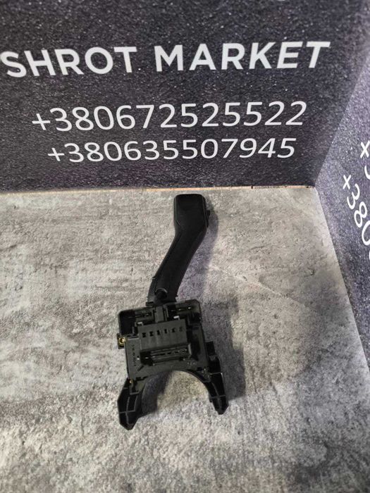 Перемикач підрульовий гітара двірників VAG 4B0953503F