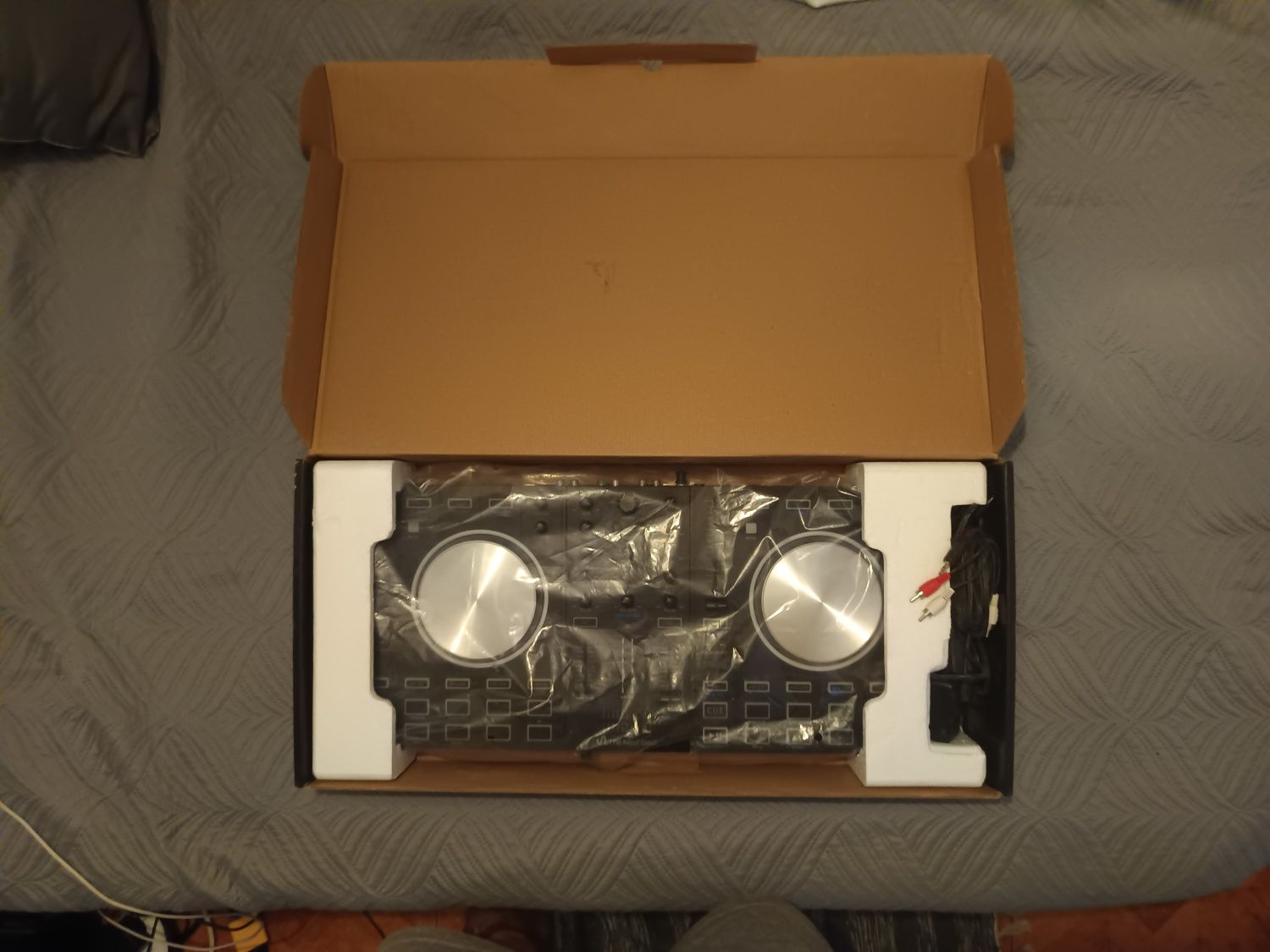 Mesa de Mistura - Edição limitada Tiesto
The Next Beat By Tiesto