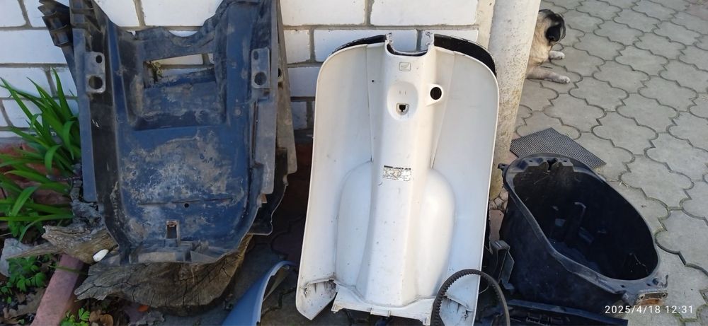 Продам пластик скутера Honda crea AF-54