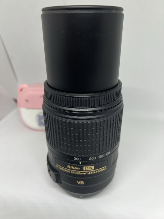 Об'єктив Nikon AF-S 55-300 mm f/4.5-5.6 ED VR