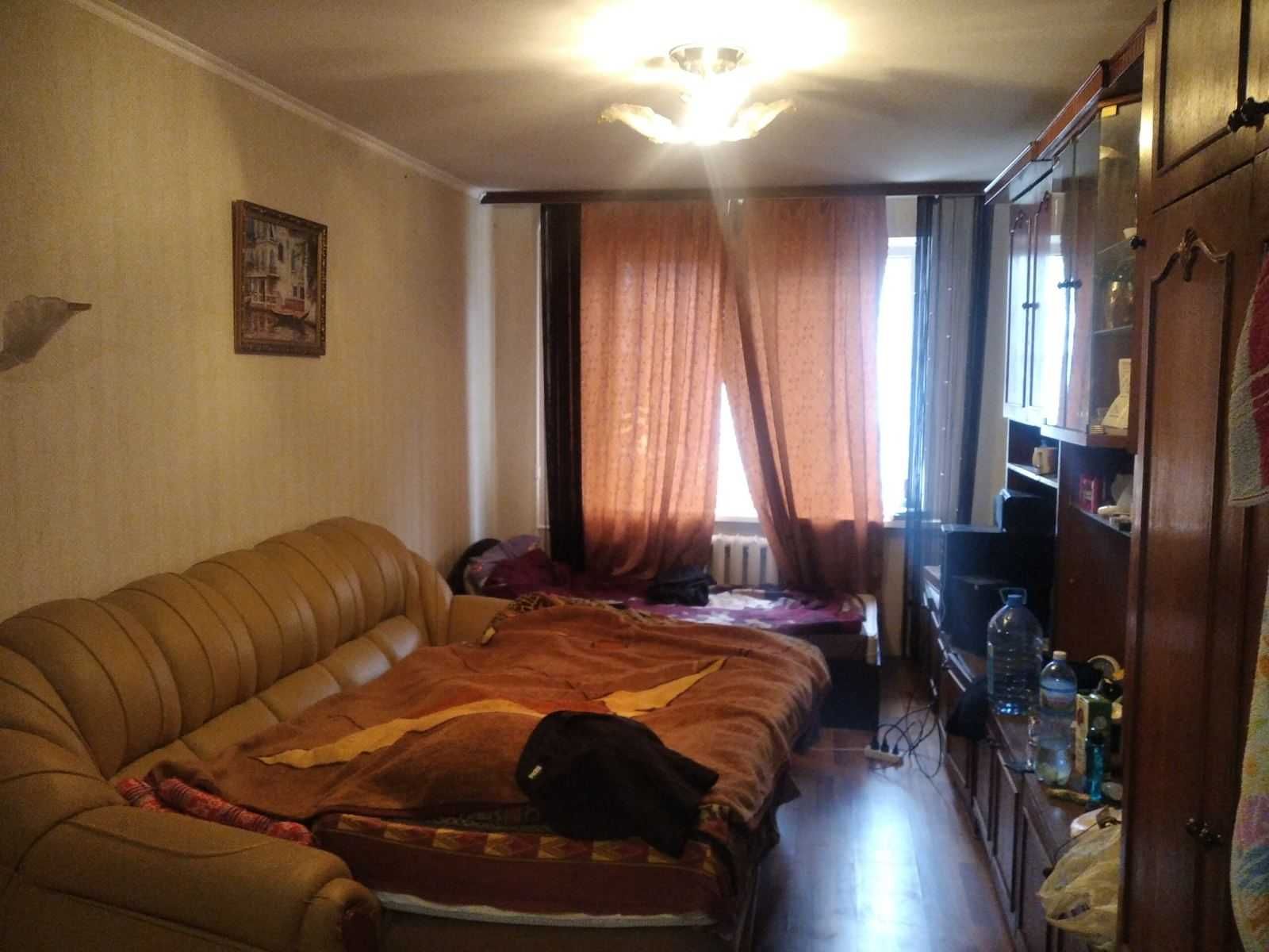 Продам  3кімнатну квартиру Васильків