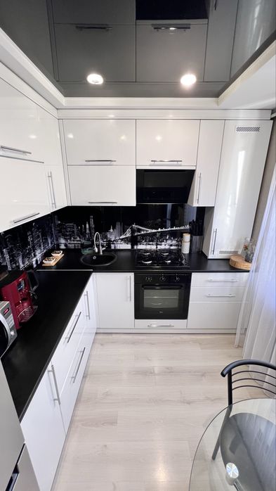 Продаж/ є Відновлення повна комплектація