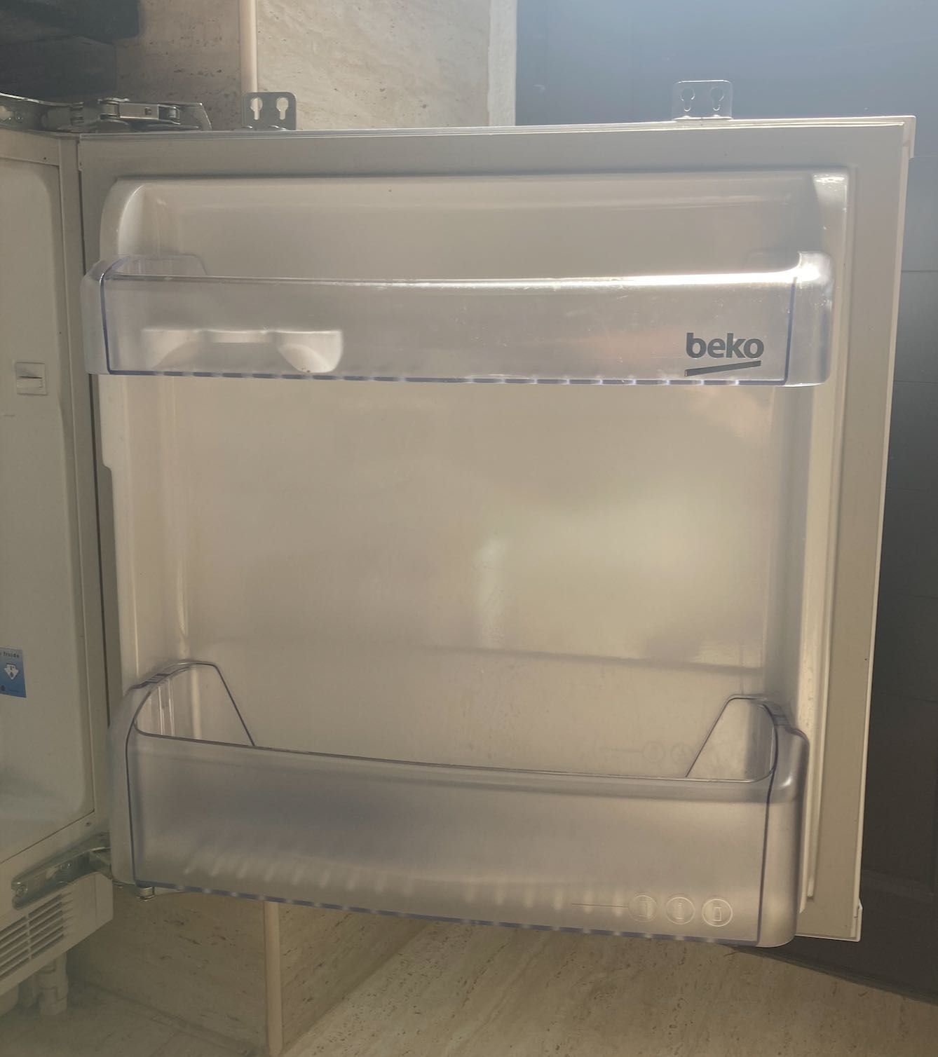 Frigorifico Integ. Beko BU 1103 N