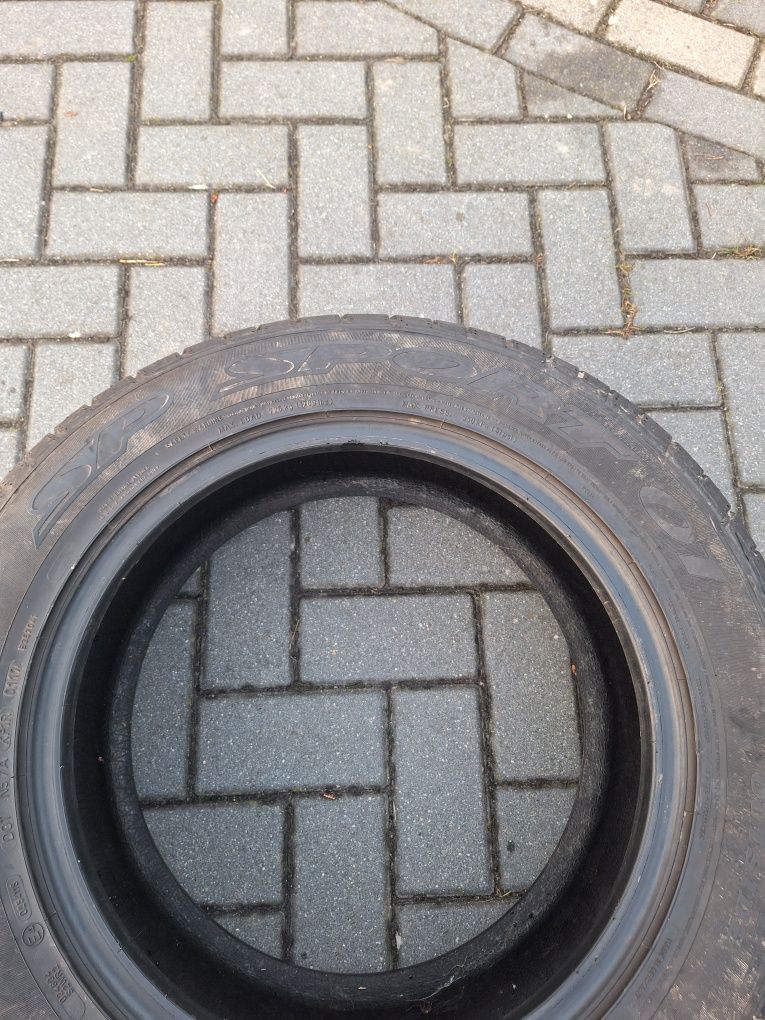 Cztery letnie opony 235/55 R17