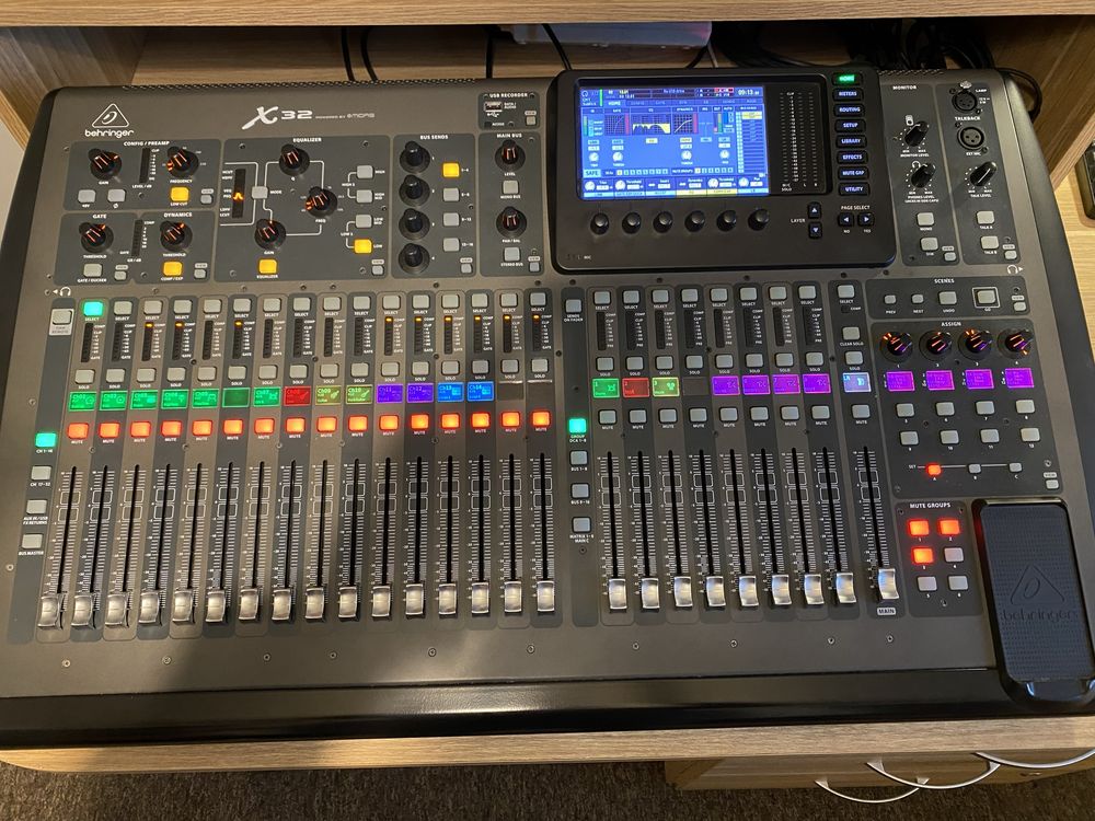 Behringer x32 + case Gator