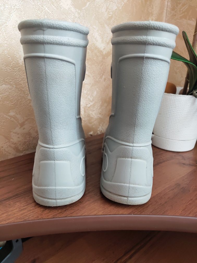 Пінові гумові чобітки р. 29