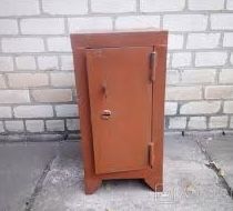 Сейф советский металлический
