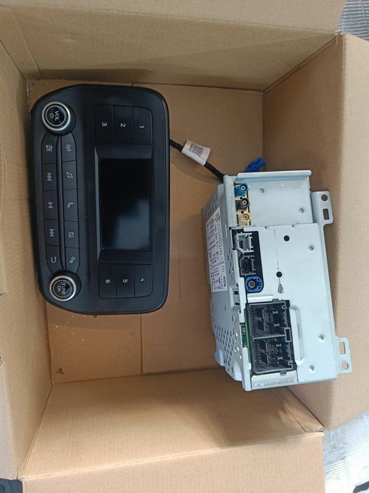 Radio 2 din Ford Transit Custom Connect kompletne wyświetlacz z moduł