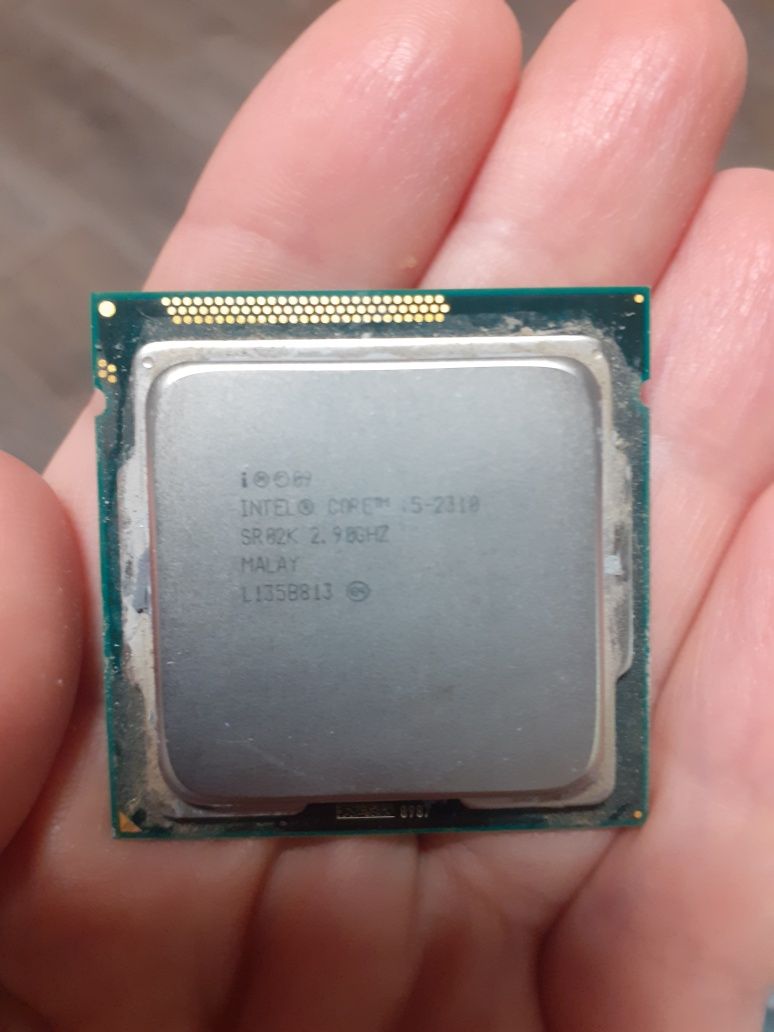 Процесор Intel core i5-2310 2,9 ghz і охолоджувач до нього