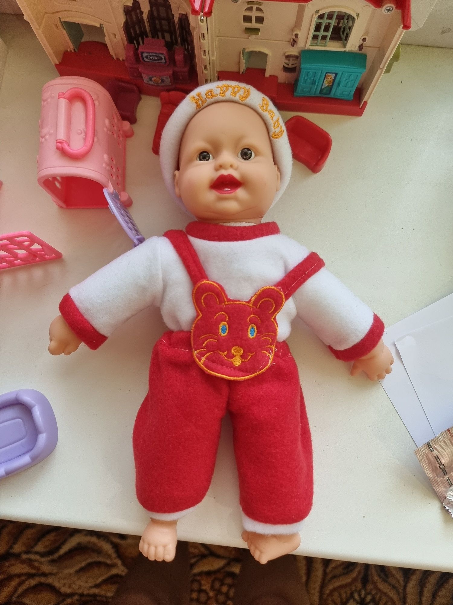 Іграшки, будинок