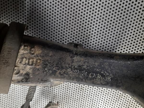 Manga de eixo frente esquerda VOLKSWAGEN Passat (3B2)