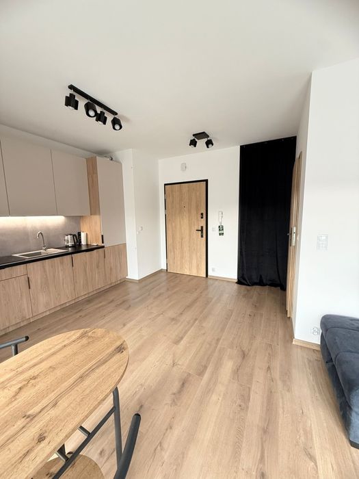 Przytulna kawalerka Gliwice-Łabędy Poezji