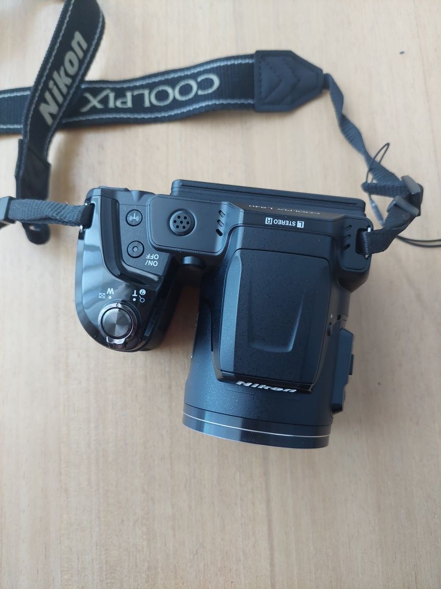 Máquina fotográfica Nikon coolpix L840