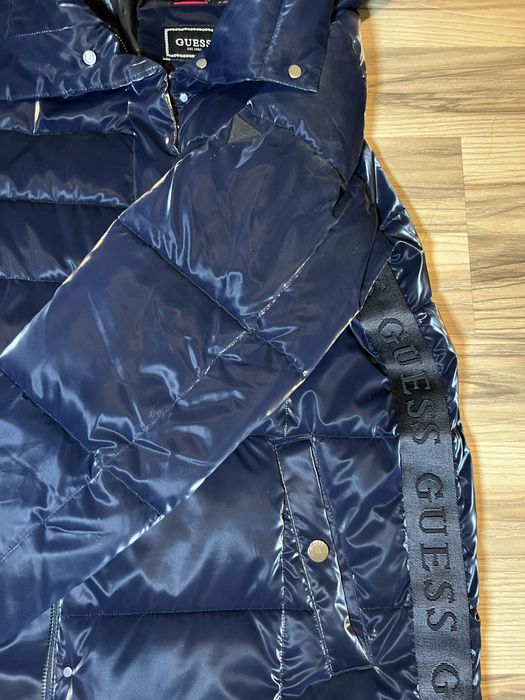 Курточка GUESS пуховик, куртка