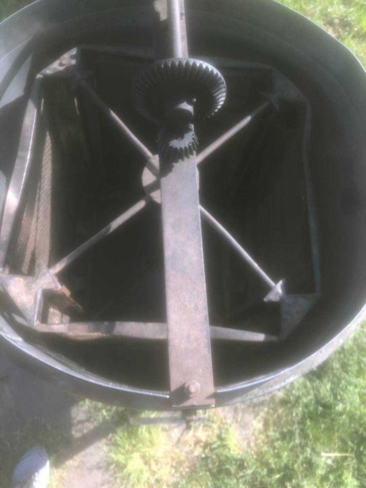 Медогонка 4х рамочна