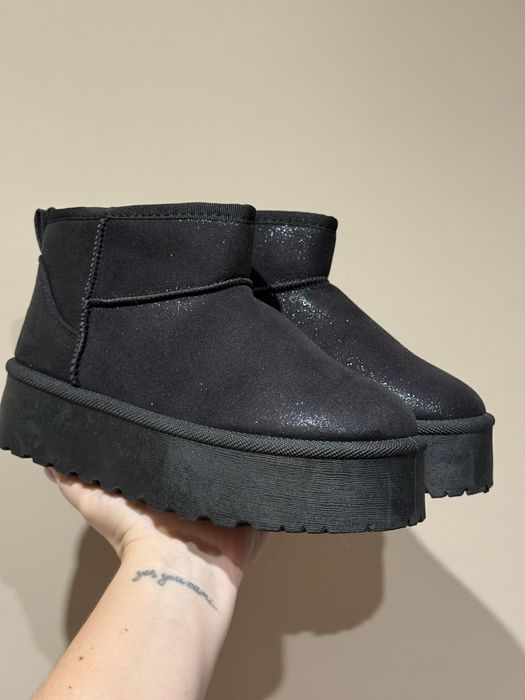Śniegowce a la UGG Australia 39 połysk platforma mini