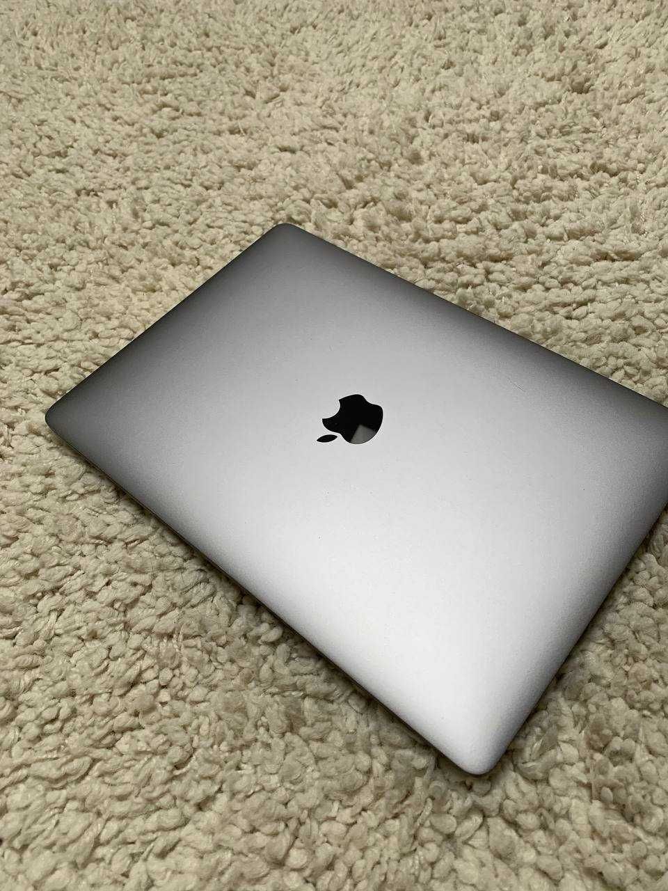 MacBook Pro 13.3” 2017 Б/В у гарному стані