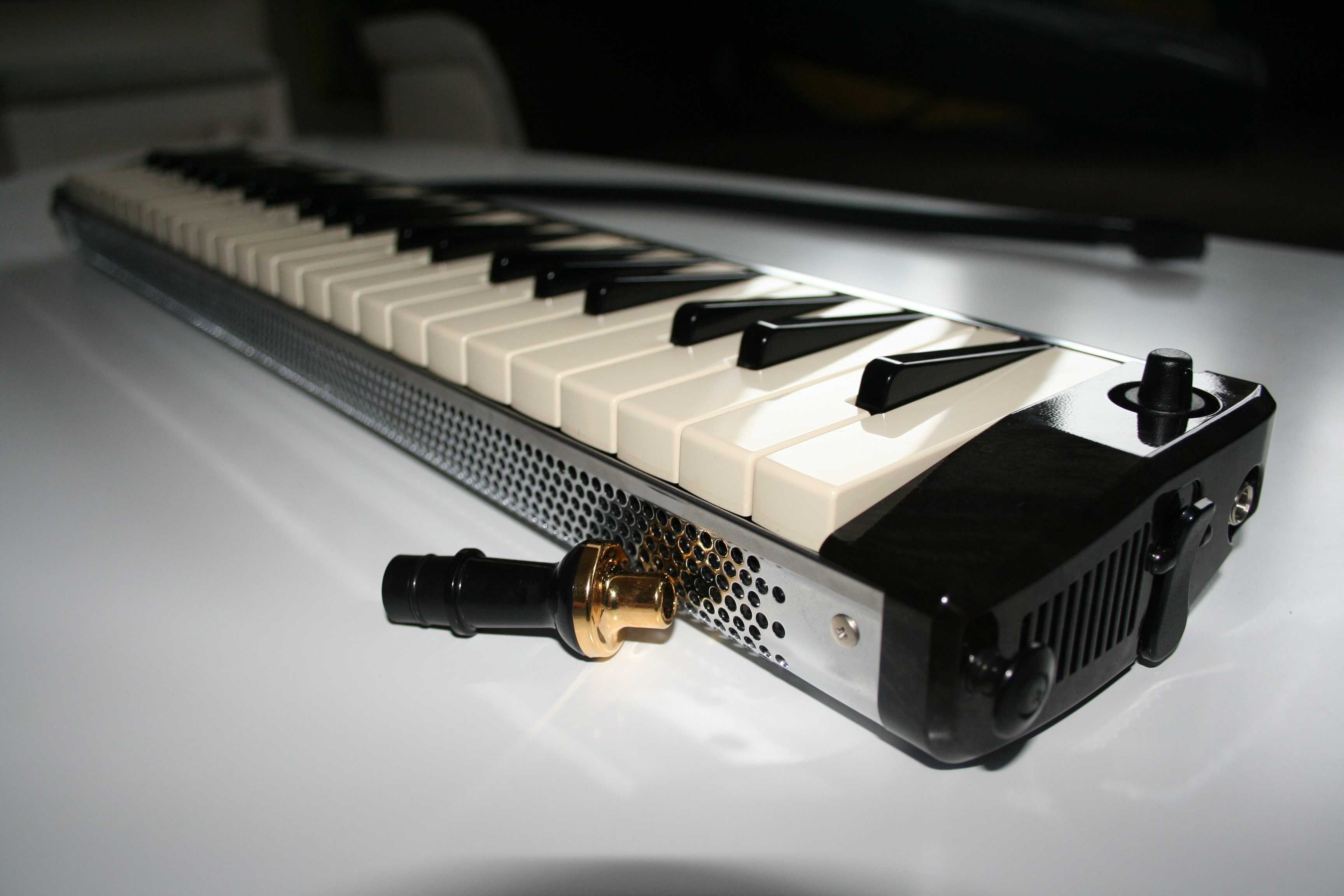 Hammond pro 44 hp v2 - melodyka/ harmonijka klawiszowa